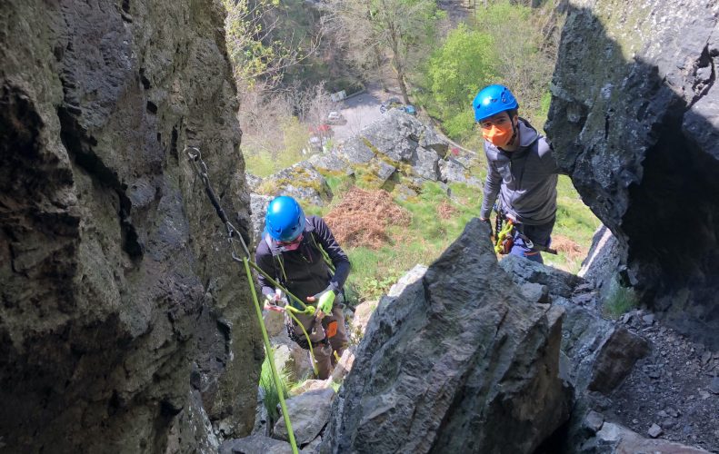 Gravity Fun Via Ferrata Canyoning et Escalade www.gravity-fun.fr Parcours montagne planfoy pilat loire