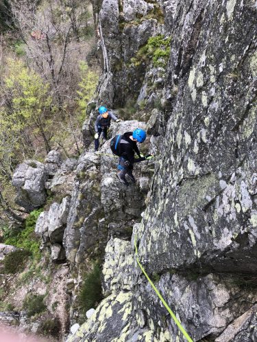 Gravity Fun Via Ferrata Canyoning et Escalade www.gravity-fun.fr Parcours montagne planfoy pilat loire