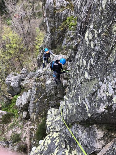 Gravity Fun Via Ferrata Canyoning et Escalade www.gravity-fun.fr Parcours montagne planfoy pilat loire